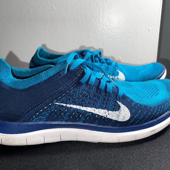 Nike Free Flyknit 4.0 running shoes. - Picture 4 of 6